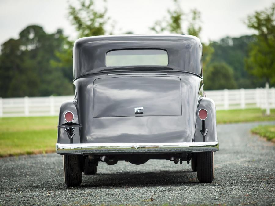  Marmon Sixteen Victoria Coupe 1932 года  (фото 7 из 19)